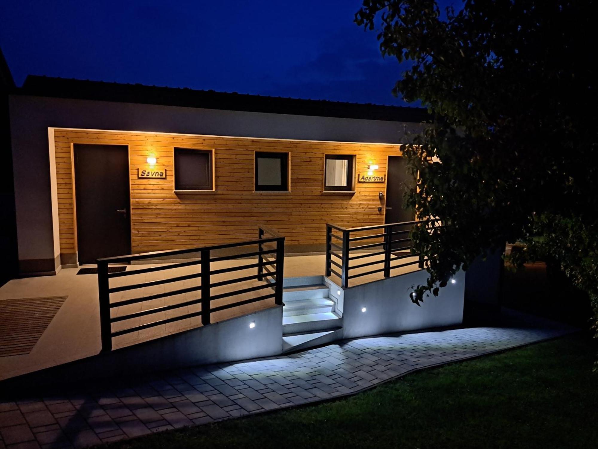 S&B'S Retreat Apartment Godovic Ngoại thất bức ảnh