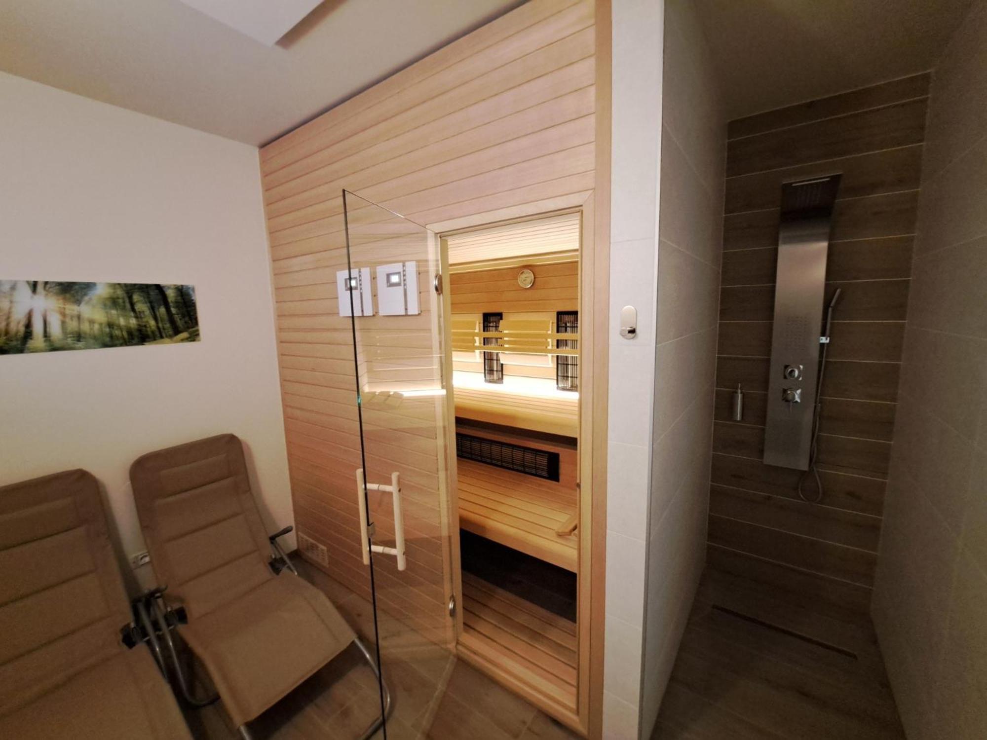 S&B'S Retreat Apartment Godovic Ngoại thất bức ảnh